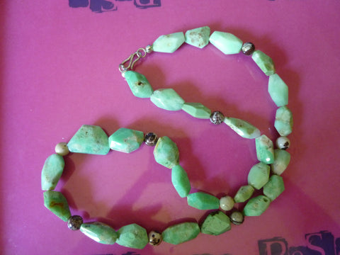 Collier en Chrysoprase et Jaspe