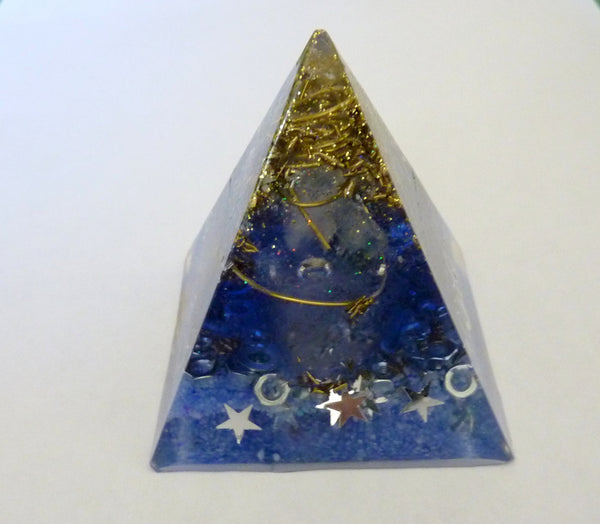 13 -Orgonite - PYRAMIDE Bleue - 5.5 cm par 5.5 cm